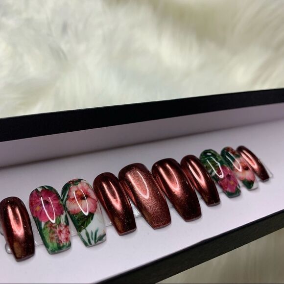 Flowers & Chrome Custom Press On Nails | High Quality Nails | Handmade - Picture 2 of 11